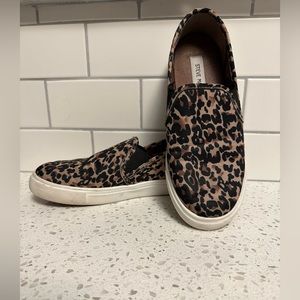 Big Cat Print Steve Madden Slip-ons Sz. 7.5